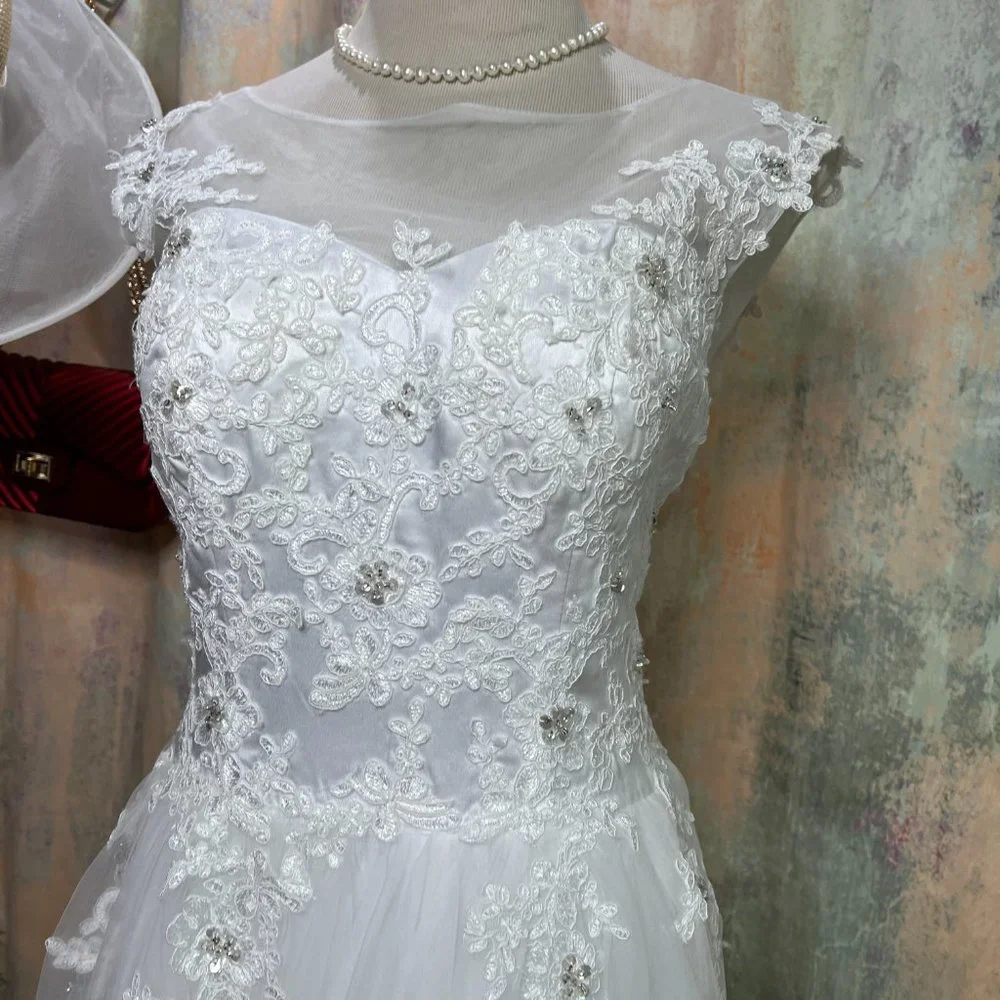 📌 JJs House Princess Wedding Gown, Tulle, Lace and Beading, Sleeveless - Picture 7 of 16
